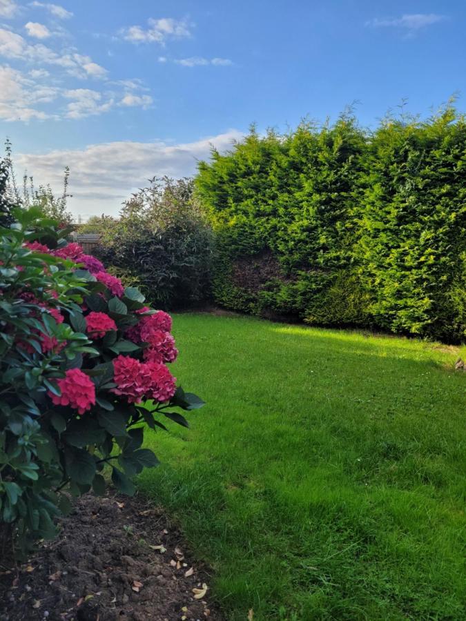 4-Bedroom Home Near Ema, Sleeps 6 Castle Donington Buitenkant foto