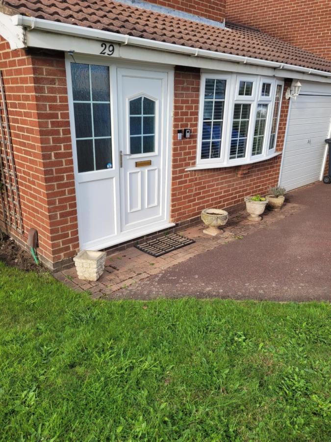 4-Bedroom Home Near Ema, Sleeps 6 Castle Donington Buitenkant foto